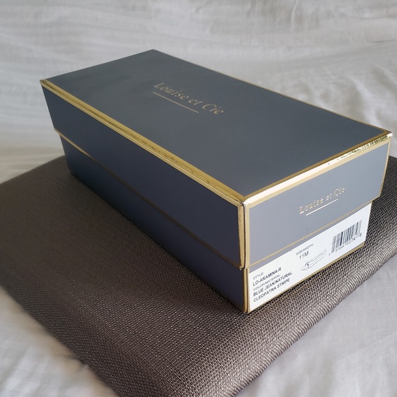 π Louise et Cie Aramina Stripe Bow Flat π - Picture 8 of 8